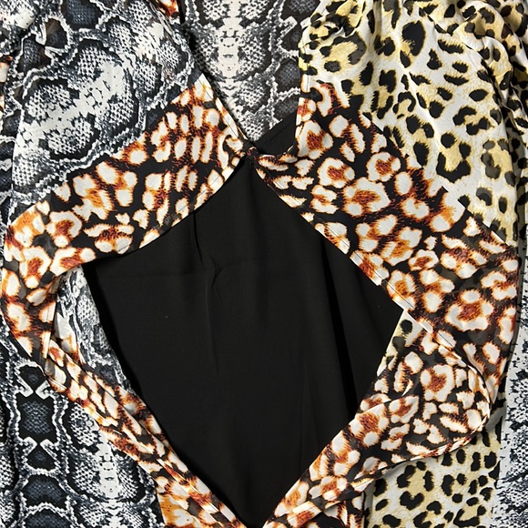 Express Animal Print Blouse - Picture 3 of 4